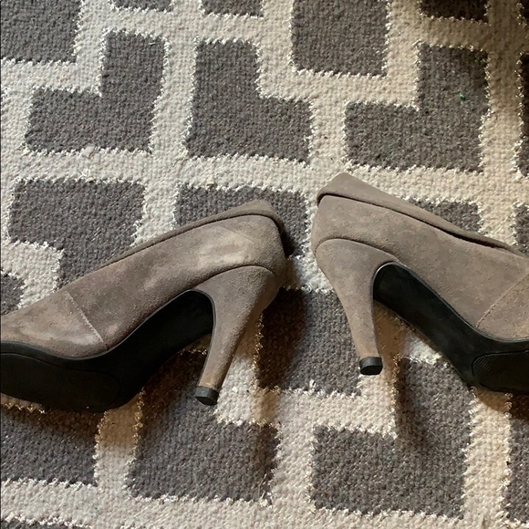 Deep vamp gray suede booties grey shooties heels 6 - Picture 4 of 7